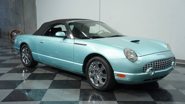 2002 Ford Thunderbird Deluxe