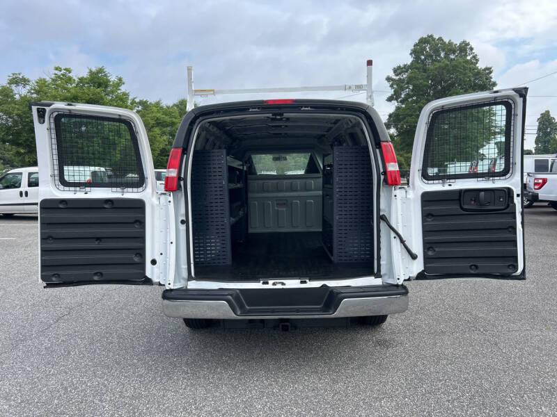 2022 Chevrolet Express 2500