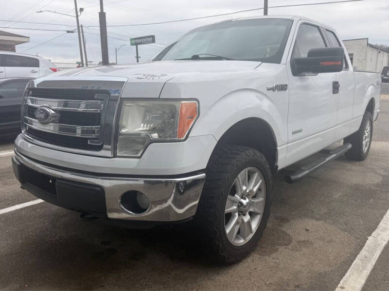 2014 Ford F-150 XLT's photo