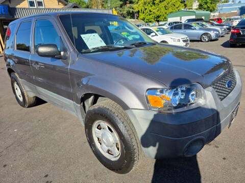2005 Ford Escape XLS