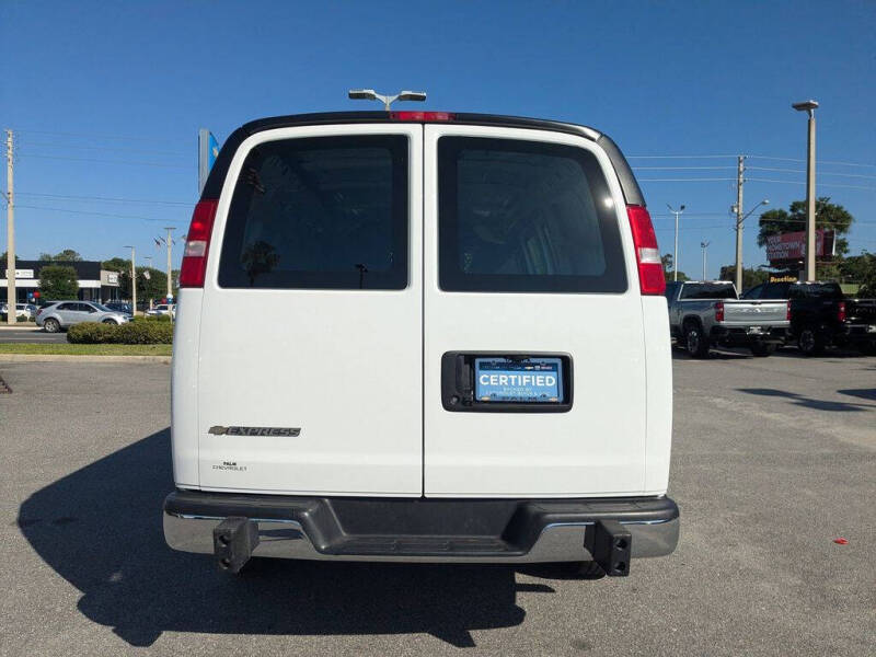 2024 Chevrolet Express 2500