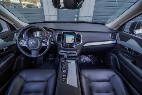 2018 Volvo XC90 T5 Momentum 7-Passenger
