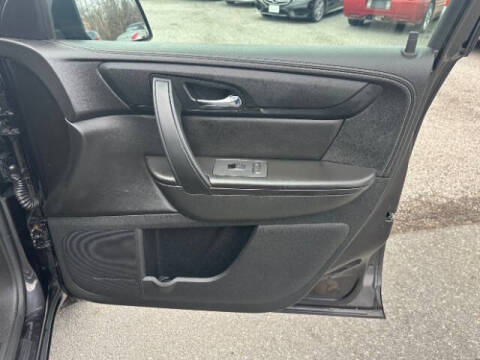 2016 GMC Acadia SLE-2