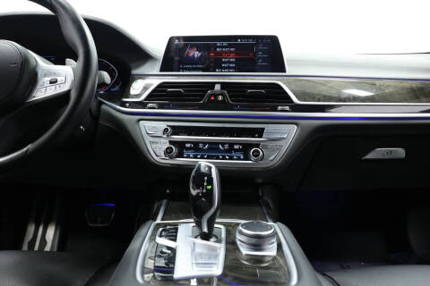 2021 BMW 7 Series 740i