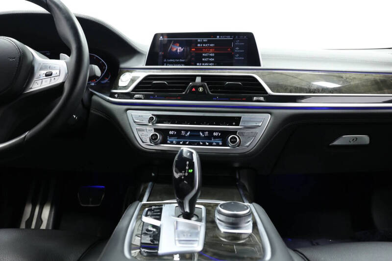 2021 BMW 7 Series 740i