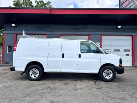 2016 GMC Savana 2500