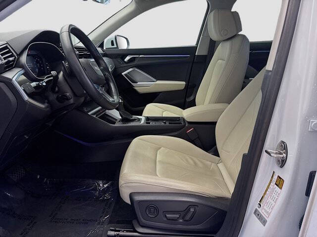 2022 Audi Q3 quattro S line Prem Plus 45 TFSI