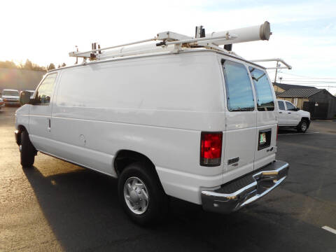 2013 Ford E-Series E-350 SD