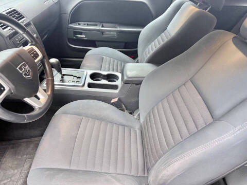 2012 Dodge Challenger SXT