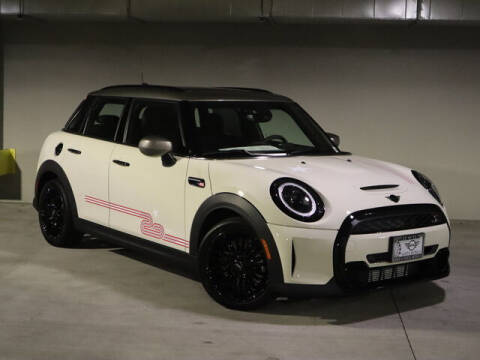 2023 MINI Hardtop 4 Door