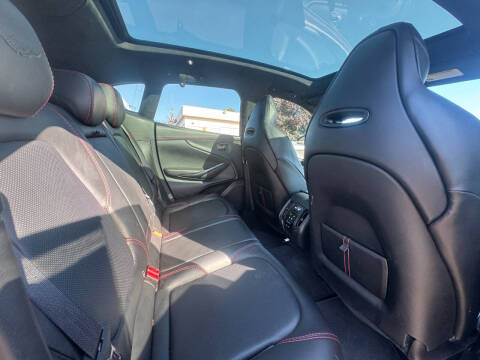 2021 Aston Martin DBX