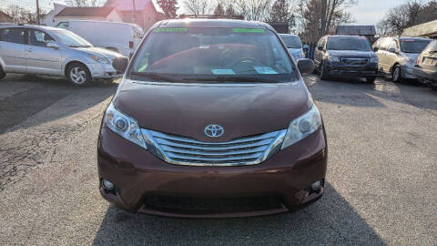 2012 Toyota Sienna