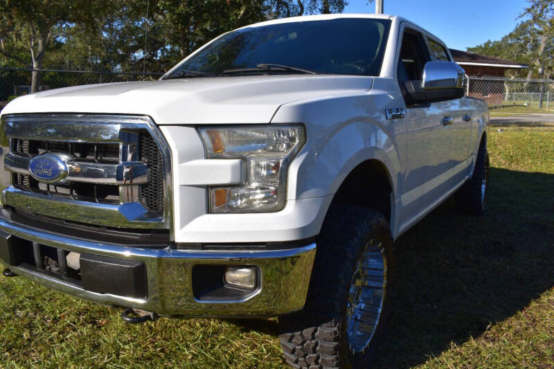 2015 Ford F-150 XLT photo 30