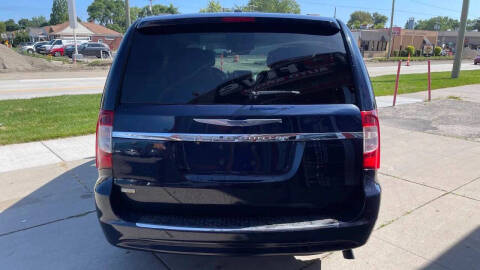 2014 Chrysler Town and Country Touring