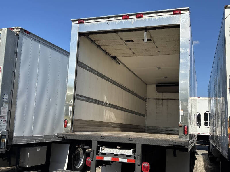 2019 International DuraStar 4300