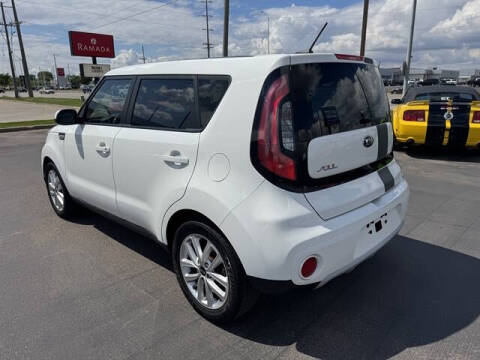 2019 Kia Soul +