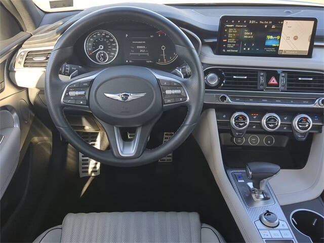 2023 Genesis G70
