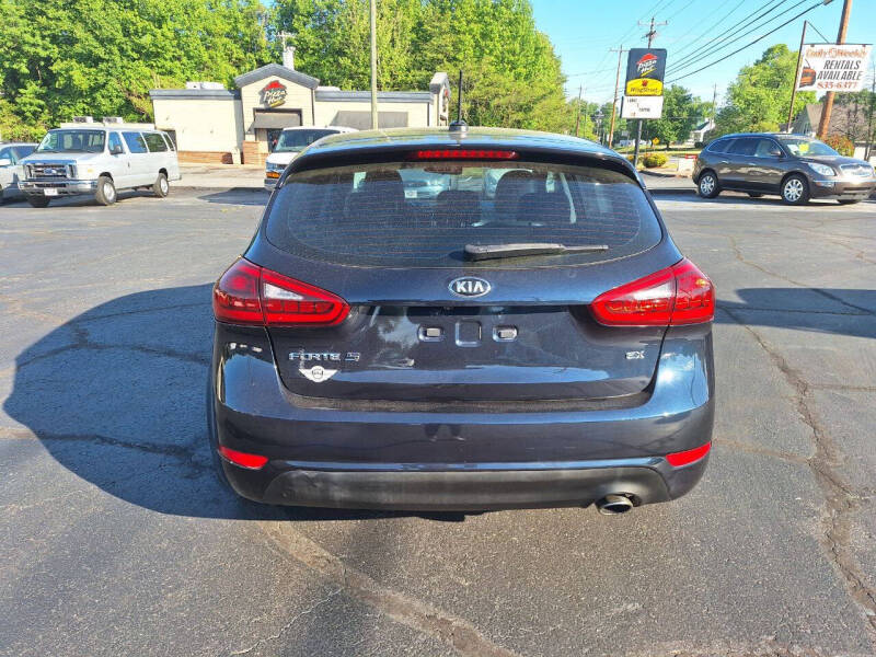 2017 Kia Forte5 EX