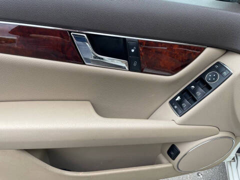 2011 Mercedes-Benz C-Class C 300 Sport 4MATIC