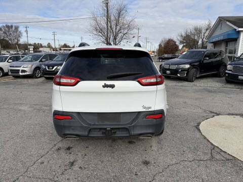 2017 Jeep Cherokee Sport Altitude