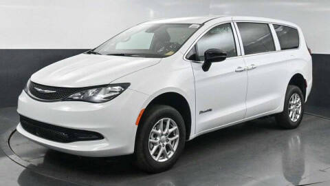 2025 Chrysler Voyager LX