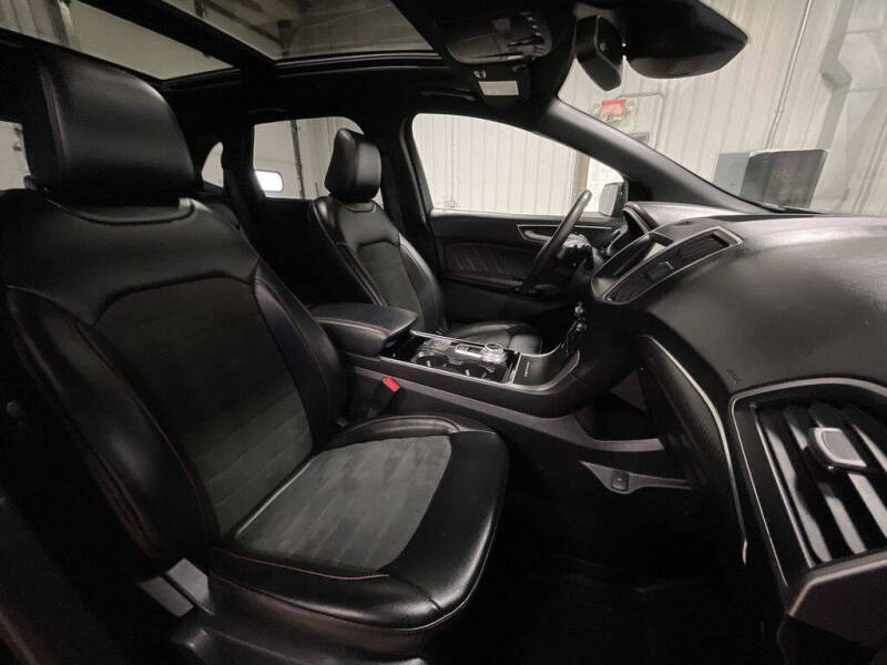 2020 Ford Edge ST Line