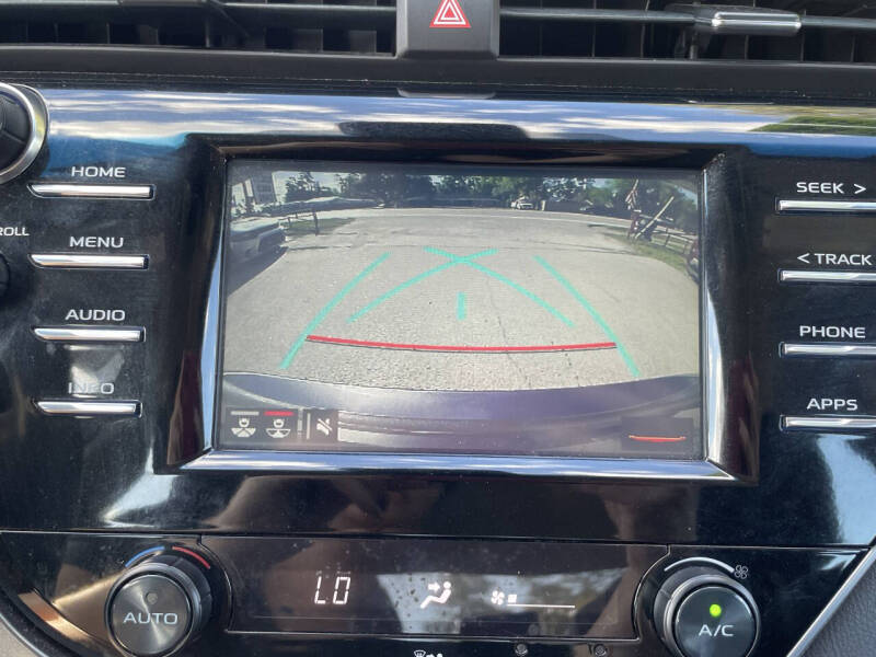 2018 Toyota Camry SE