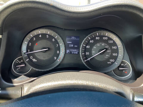 2016 Infiniti Q70L 3.7