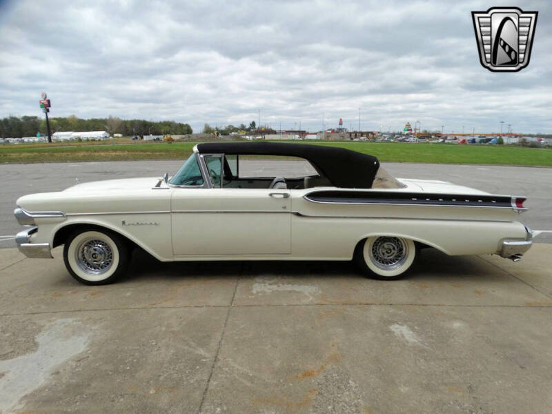 1957 Mercury Monterey