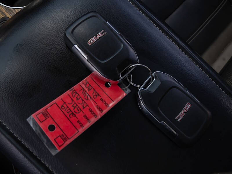 2019 GMC Acadia Denali