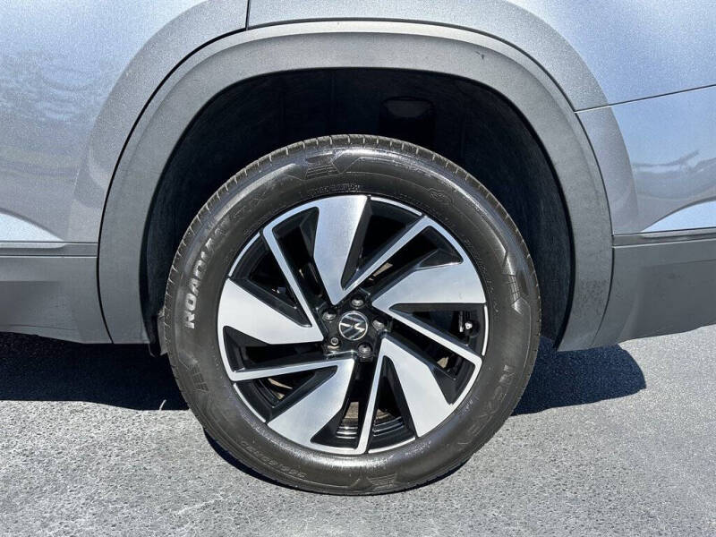 2024 Volkswagen Atlas SE