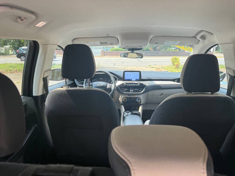 2021 Ford Escape SE