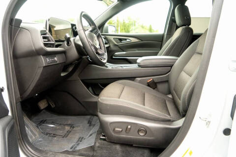 2024 Chevrolet Traverse LT