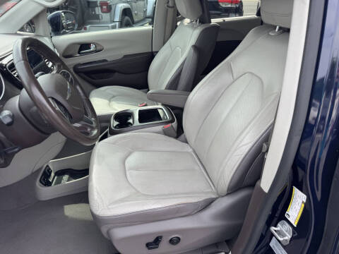 2018 Chrysler Pacifica Touring L Plus