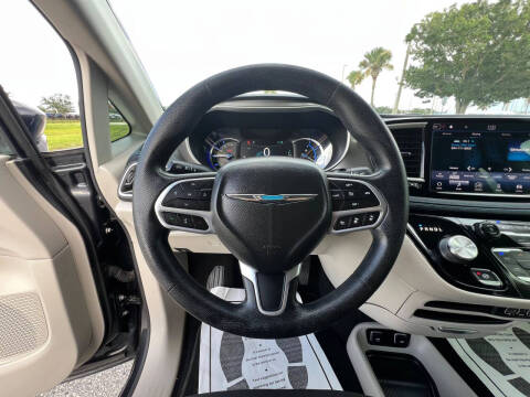 2021 Chrysler Pacifica Hybrid Touring