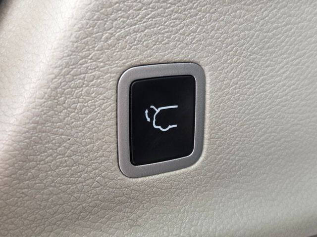 2024 Chrysler Pacifica Plug-In Hybrid Select