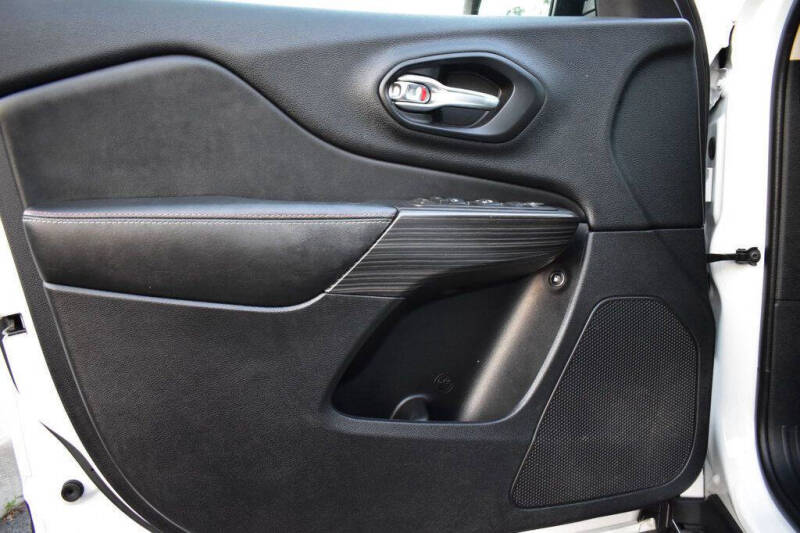 2017 Jeep Cherokee 75th Anniversary