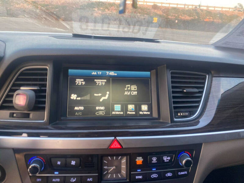 2015 Hyundai Genesis