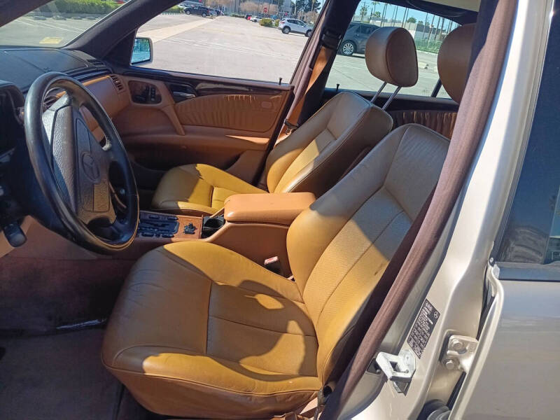 1998 Mercedes-Benz E-Class E 320