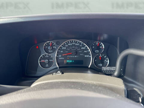 2023 Chevrolet Express 2500