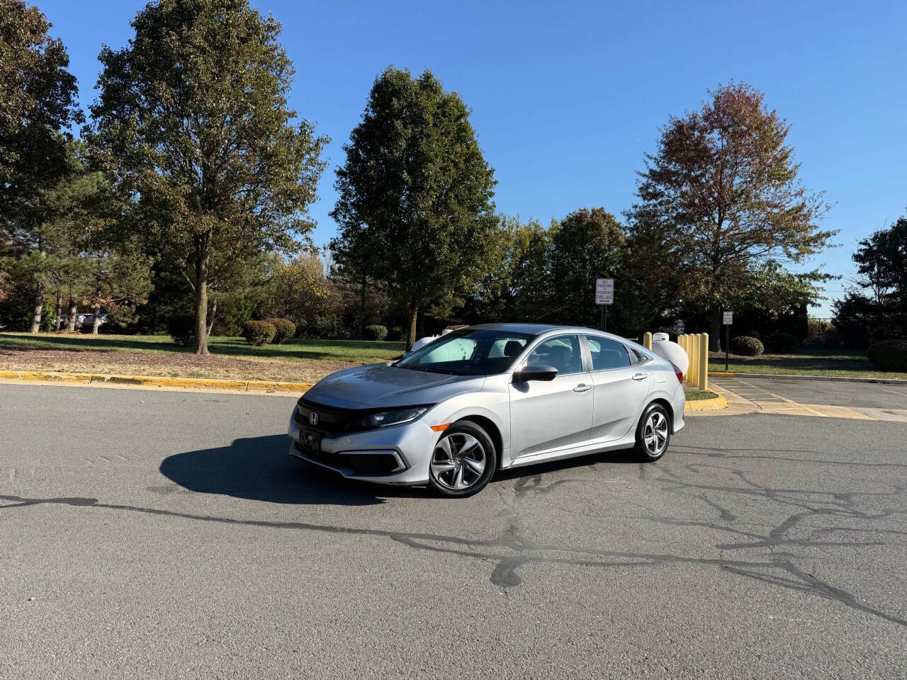 Honda Civic LX Sedan FWD