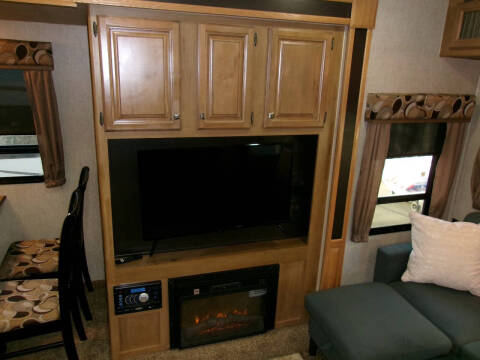 2015 Crossroads RV Cruiser 305RS