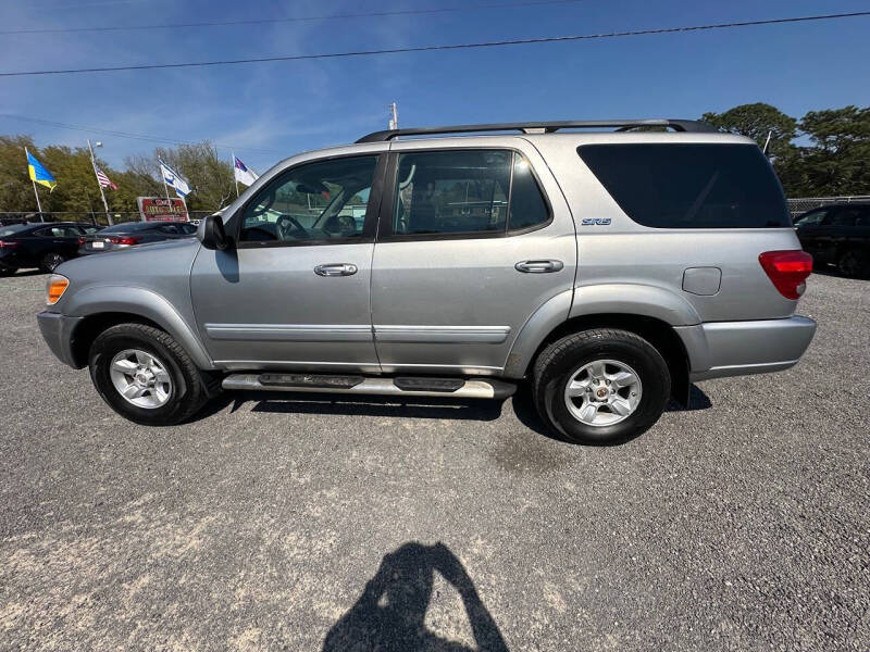 2005 Toyota Sequoia SR5