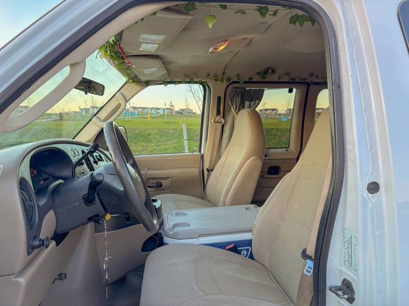 2008 Ford E-Series E-350 SD XLT