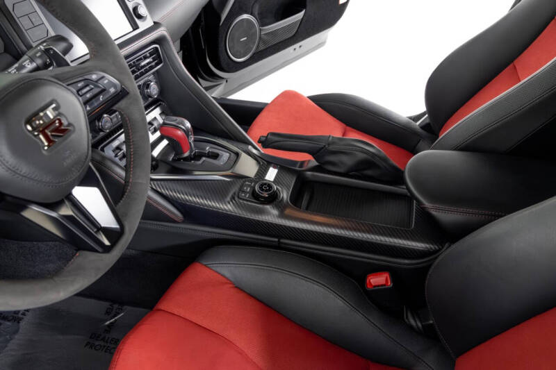 2017 Nissan GT-R NISMO