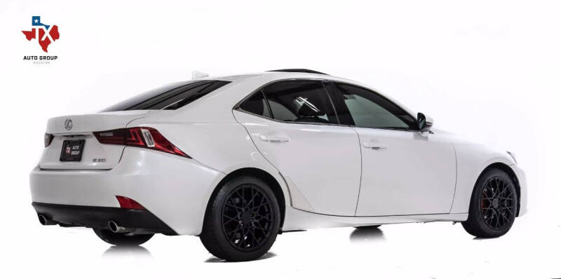 2015 Lexus IS 250 Crafted Line