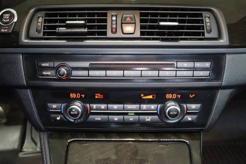 2016 BMW 5 Series 528i xDrive