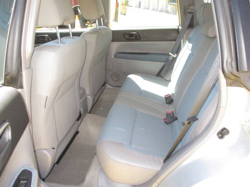 2005 Subaru Forester X