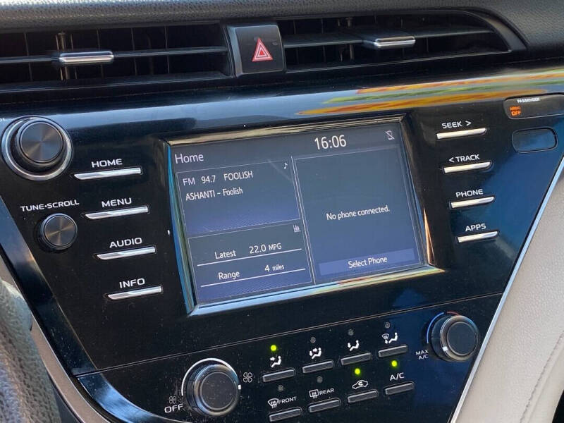 2018 Toyota Camry LE