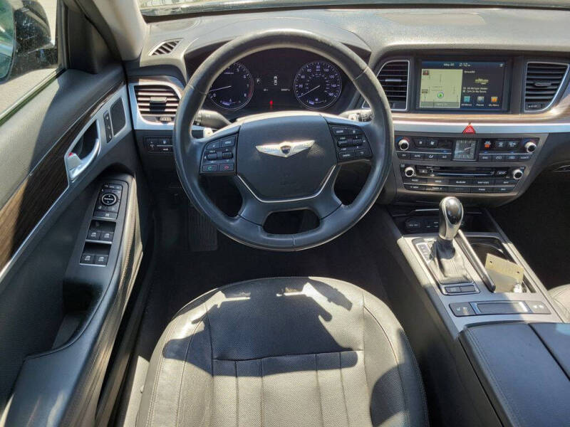 2015 Hyundai Genesis